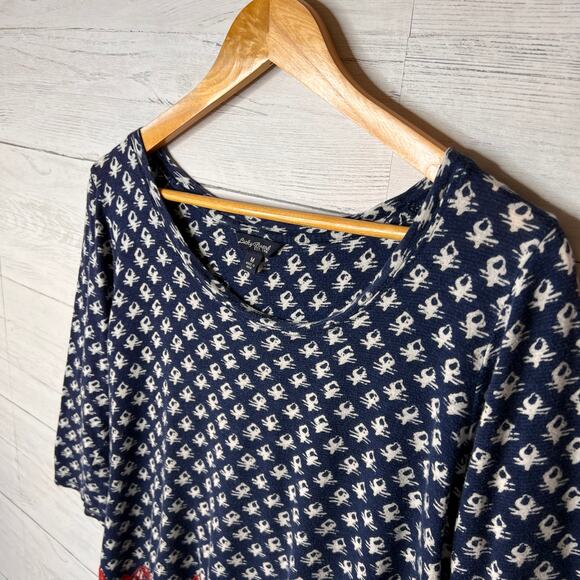 Lucky Brand Top Womens Size Medium Blue & White Geometric with Red Embroidery - Picture 8 of 16